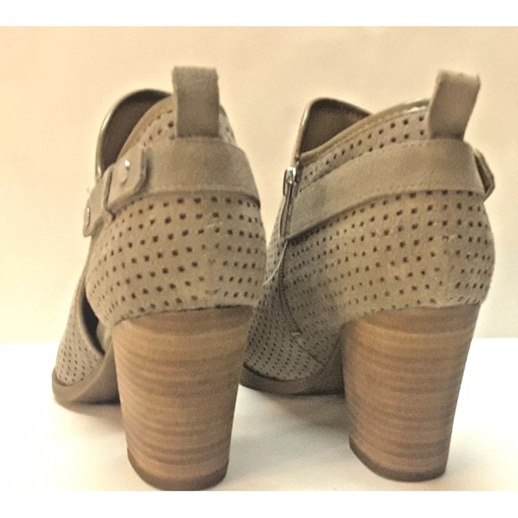 NWOT Franco Sarto Dakota Ankle Booties 8.5 - Picture 3 of 8